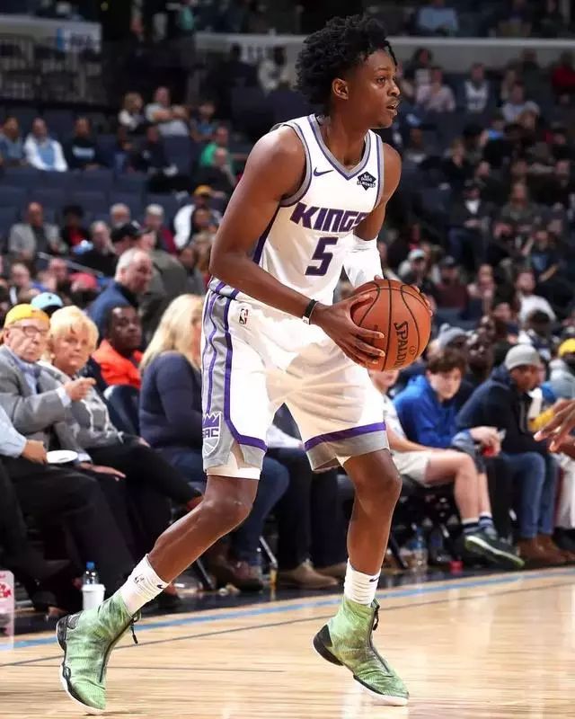 球迷们期待 球迷们期待