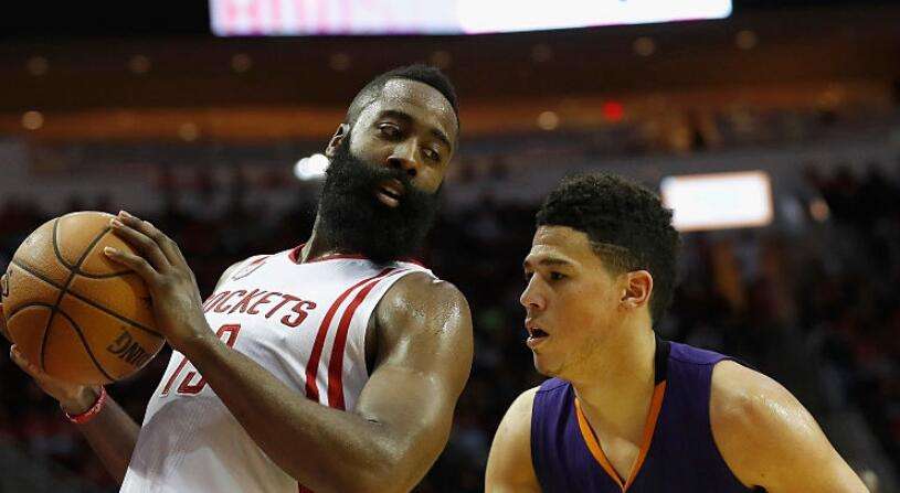 球队中场的 球队中场的