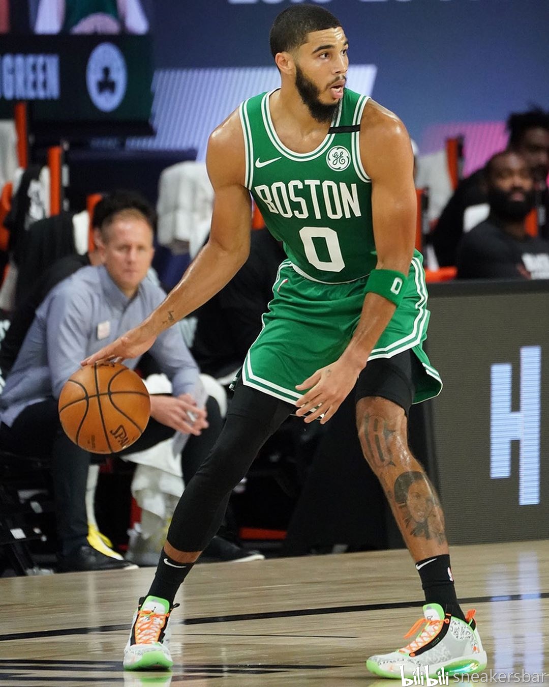 战术变化 战术变化