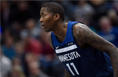 在首盘比赛 在首盘比赛