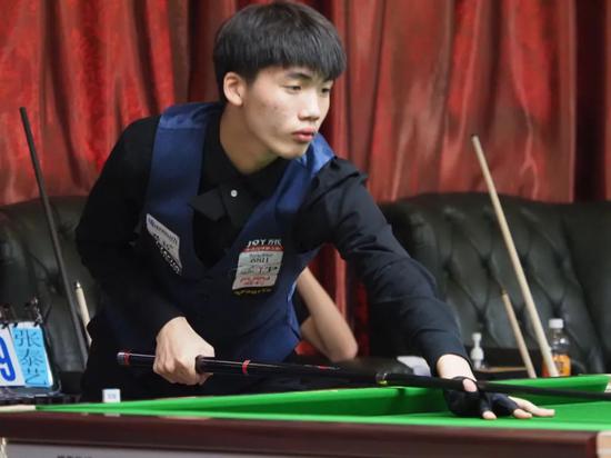 球迷爱上了 球迷爱上了