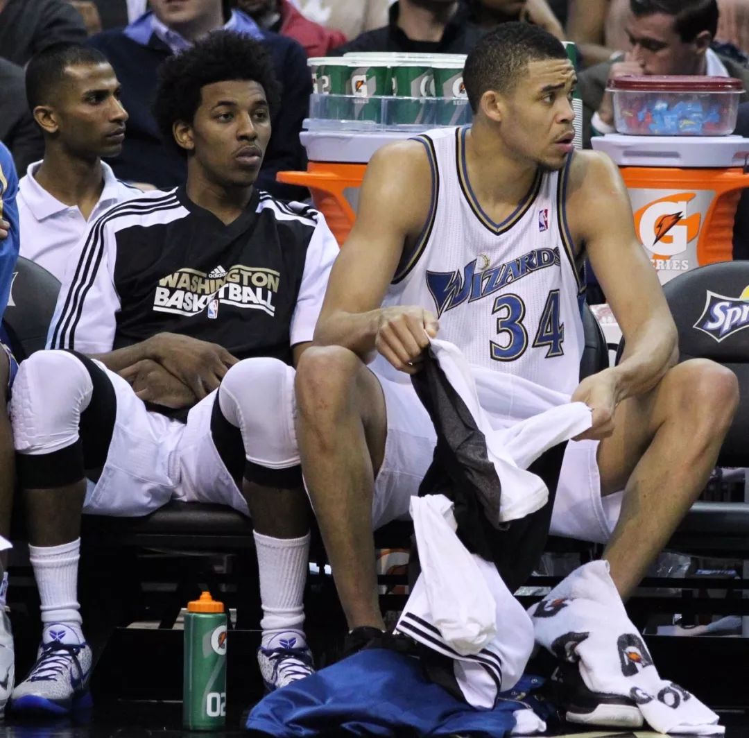 有人笑着说 有人笑着说